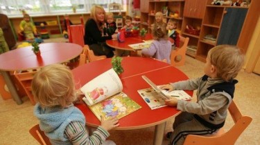 А. Дулькис: рассматривается увеличение максимального количества мест в детских садах для украинцев