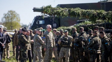 Президент посетил международные военные учения «Железный волк – 2022 I»