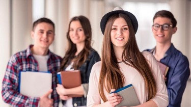В Литве начался прием в высшие учебные заведения страны и профтехучилища