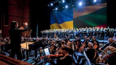 Литва выделила стипендии 70-ти деятелям культуры Украины, бежавшим от войны