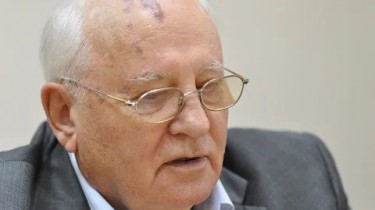 Науседа: Горбачев играл роль надзирателя тюрьмы, в которой мы жили