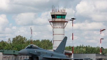 Из-за неисправности самолета отозван визит командующего ВВС НАТО в Литву