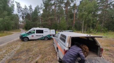 При проверке сборщиков ягод были задержаны 10 нелегалов, пересекших границу с Беларусью