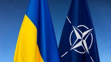 Белый дом: вступление Украины в НАТО надо решить "в другое время"