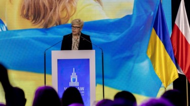 Премьер Литвы в Варшаве на вручении награды украинскому народу: Украина непобедима