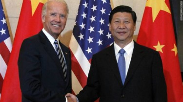 Politico: Первая встреча Байдена и Си Цзиньпина может ослабить Путина