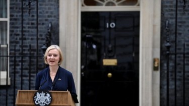 Лиз Трасс подала в отставку с должности премьер-министра Великобритании