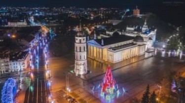 В столице Литвы на Кафедральной площади и в Президентуре зажгутся Рождественские елки