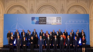 Глава МИД Литвы: члены НАТО должны обеспечить стабильные поставки оружия Украине