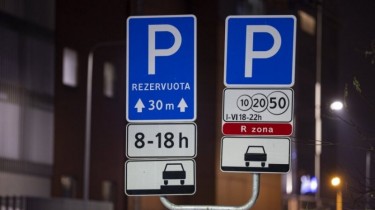 Вниманию жителей Вильнюса: в спальных районах увеличится число платных парковочных зон для автомобилей