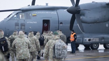 Военные инструкторы из Литвы отправилась в Великобританию обучать военных из Украины