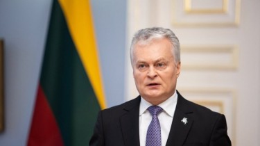 Глава Литвы называет ошибкой вступление в компартию (дополнено)