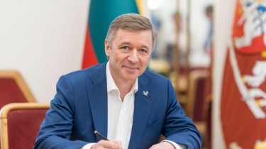 Лидер "аграриев" Рамунас Карбаускис подписал соглашение партий по обороне на отдельном листе