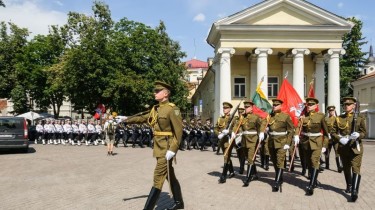 День государства, Государственный гимн прозвучит в стране и за рубежом