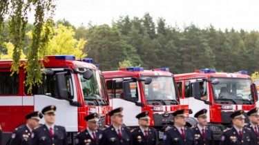 Пожарные будут мчаться к местам происшествия на новых пожарных машинах