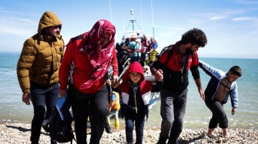 Правительство Великобритании: установлен новый ежедневный рекорд мигрантов, пересекающих Ла-Манш