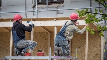 Украинским строителям часть зарплаты платили "в конвертах", присвоено 2,5 млн евро