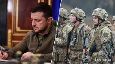 Верховная Рада Украины продлила на три месяца действие военного положения и всеобщей мобилизации