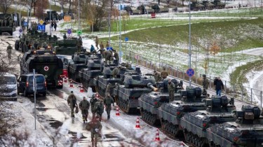 Премьер Литвы: оборонные облигации повысили бы госдолг