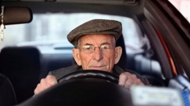Для пожилых водителей