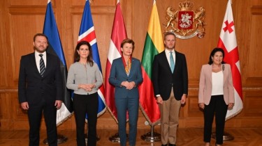 Президент Грузии Саломе Зурабишвили заверила глав МИД Балтии, что наложит вето на закон "об иностранном влиянии"