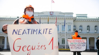 Парламентарии не согласились вычеркнуть 1 мая из списка праздничных дней