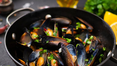 ​ Блюда из моллюсков