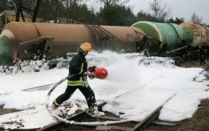 В Вильнюсе вылилось 60 тонн бензина