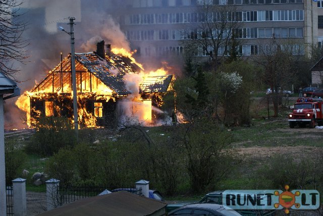 Пожар в Шнипешкес. 10 фото + видео