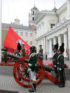 Литва отпраздновала День Государства (коронации Короля Литвы Миндаугаса) 