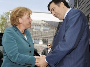 А.Меркель поддержала политику М.Саакашвили