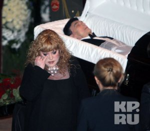 Муслима Магомаева похоронят в Баку