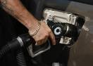 Бензин в США стал стоить 50 центов за литр