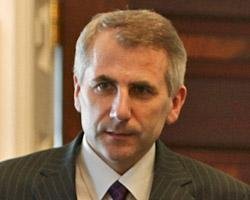 Соседей во время кризиса надо уважать еще больше 