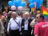В гей-параде в центре Лондона участвовали более 100 тыс. человек, а около 1 млн. человек стали его зрителями (видео)