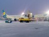 В Вильнюсе авиарейсы отменяются, в Каунасском и Палангском аэропортах - опаздывают 