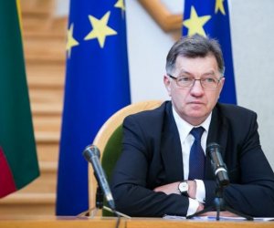 Премьер Литвы призывает не драматизировать его высказываний 