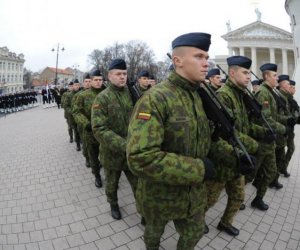 ГСО: на обязательную военную службу в Литве будут призывать не временно, а постоянно