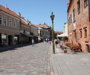 Пора отремонтировать улицу
