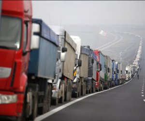 Из-за обновления системы на границе Литвы с Беларусью образовались очереди грузовиков