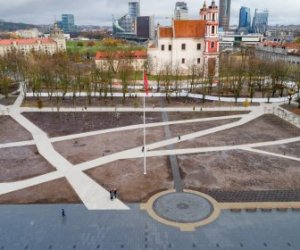В Вильнюсе завершены основные работы по реконструкции Лукишкской площади