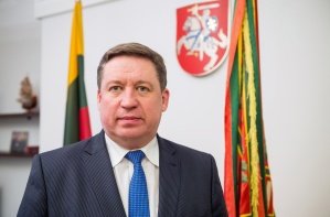На портале TV3.lt после его взлома размещена фейковая новость о министре обороны Литвы Р. Кароблисе