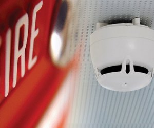 С мая в Литве вступают в силу новые правила по установке автономных детекторов дыма  