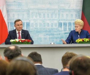 Главы Литвы и Польши обещают укреплять двусторонние связи