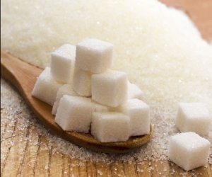 Правоохрана: в Литву тоннами завозили из Польши сахар и масло без уплаты НДС 