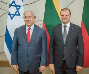 Б.Нетаньяху в Литве почтит память жертв Холокоста и встретится с премьерами стран Балтии (дополнено)