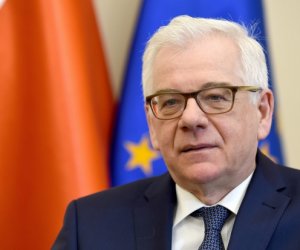 Польский министр призывает Литву решить вопросы о написании имен и фамилий