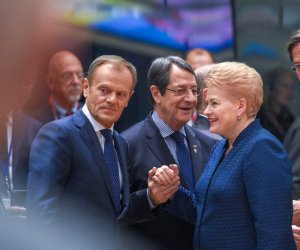 Президент Литвы: из-за хаоса с Brexit откладываются переговоры ЕС о новом бюджете