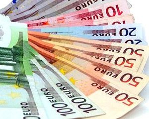 Обсуждается индексация базовой величины для бюджетников