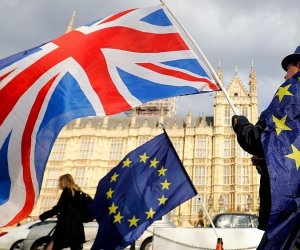 Правительство готовится к хаотичному Brexit, призывает больше внимания уделять бизнесу